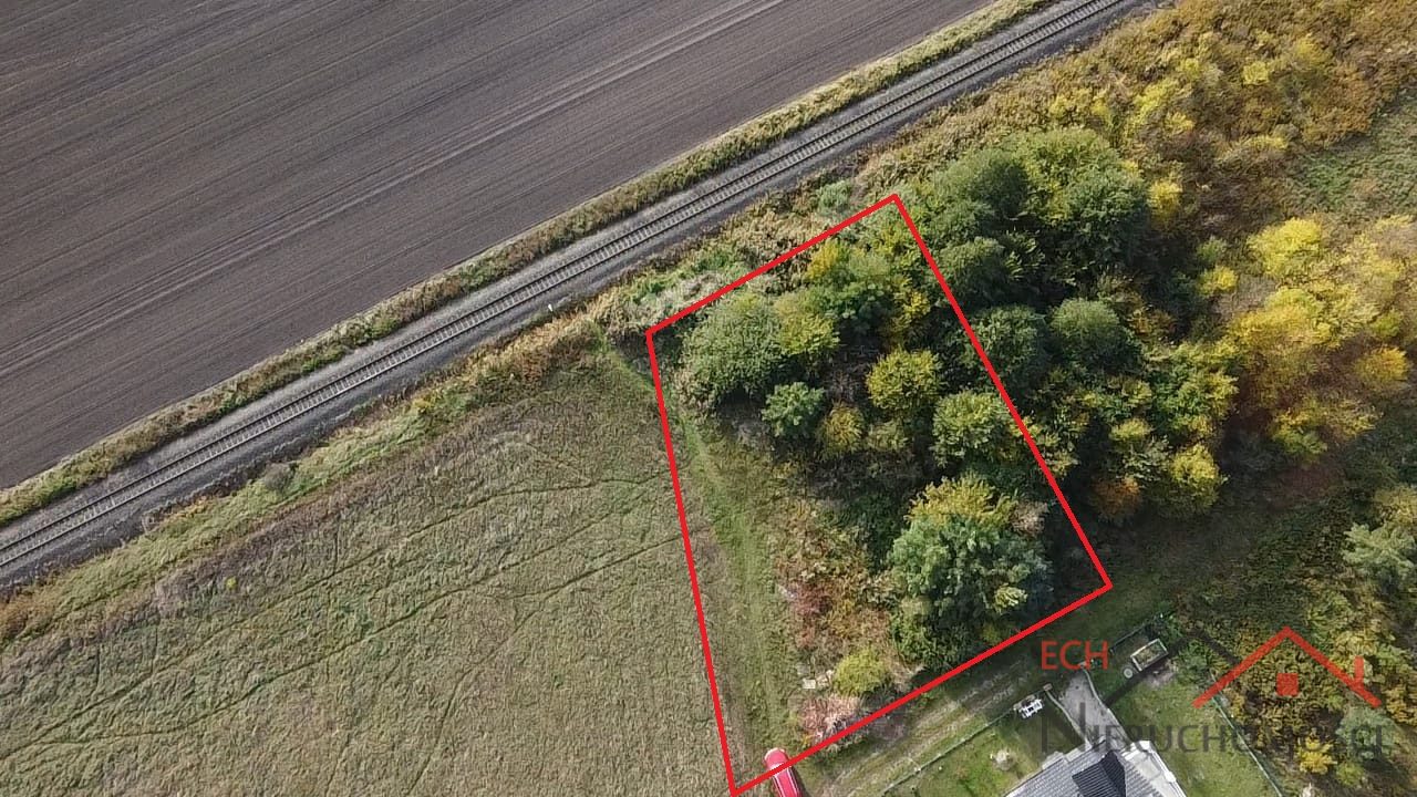 Działka — Deszczno